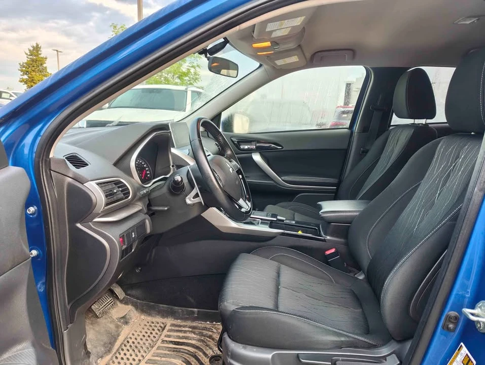 2019 Mitsubishi Eclipse - Image 3 of 7