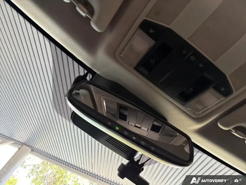2019 Mitsubishi Eclipse Cross - Image 16 of 20