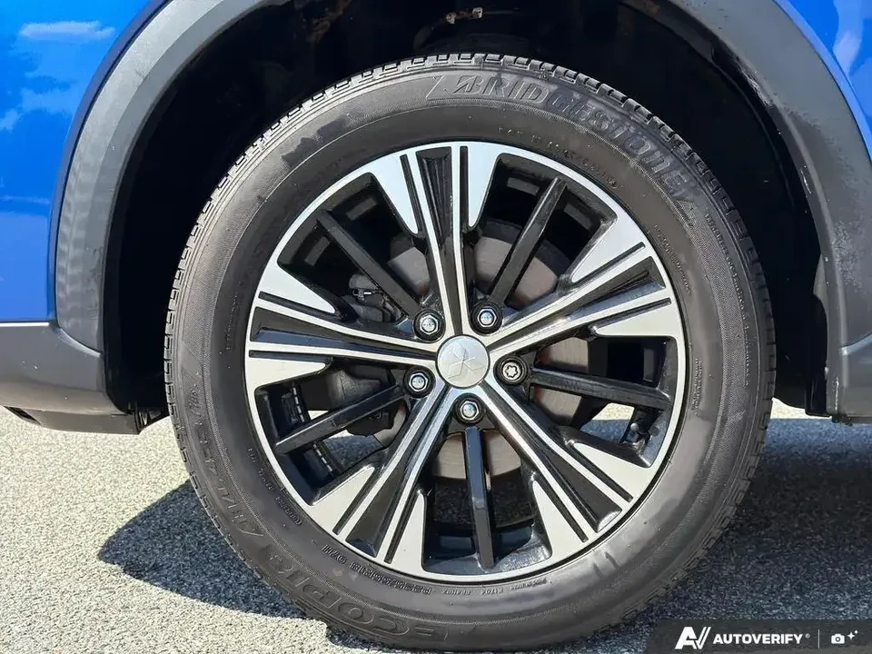 2019 Mitsubishi Eclipse Cross - Image 5 of 20