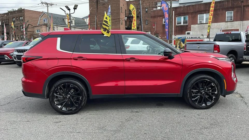 2019 Mitsubishi Outlander - Image 5 of 8