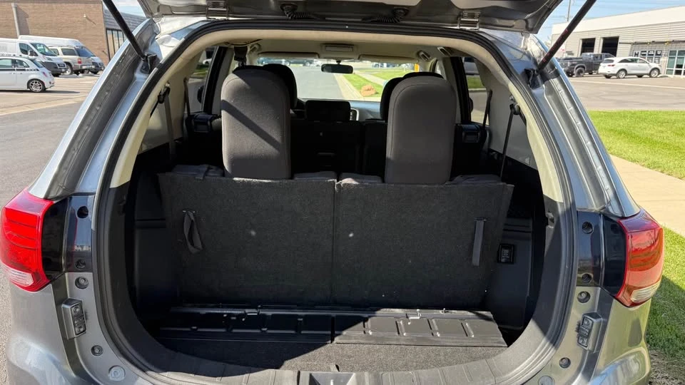 2019 Mitsubishi Outlander - Image 18 of 19