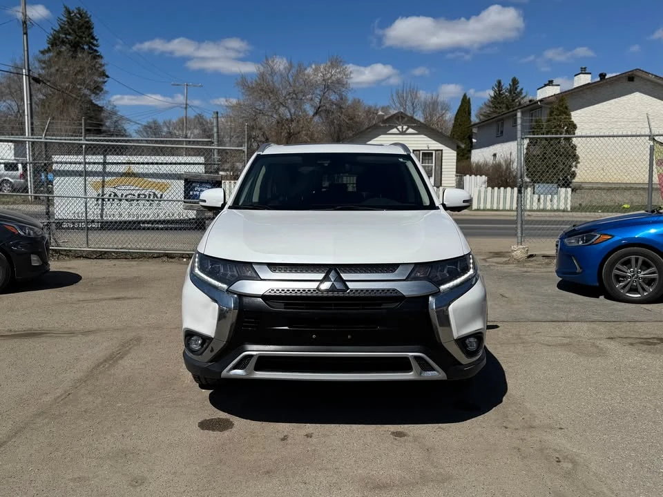 2019 Mitsubishi Outlander - Image 8 of 16