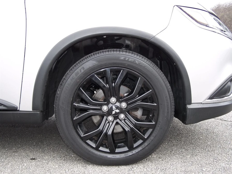 2019 Mitsubishi Outlander - Image 13 of 21