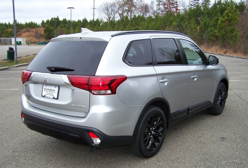 2019 Mitsubishi Outlander - Image 5 of 12