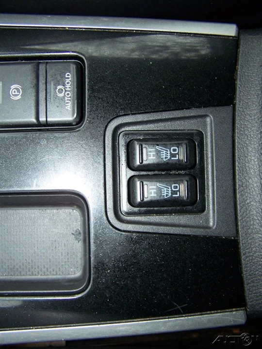 2019 Mitsubishi Outlander - Image 14 of 21