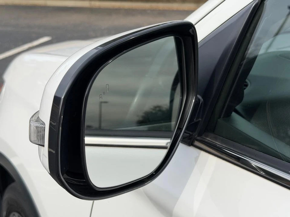 2019 Mitsubishi Outlander - Image 3 of 21