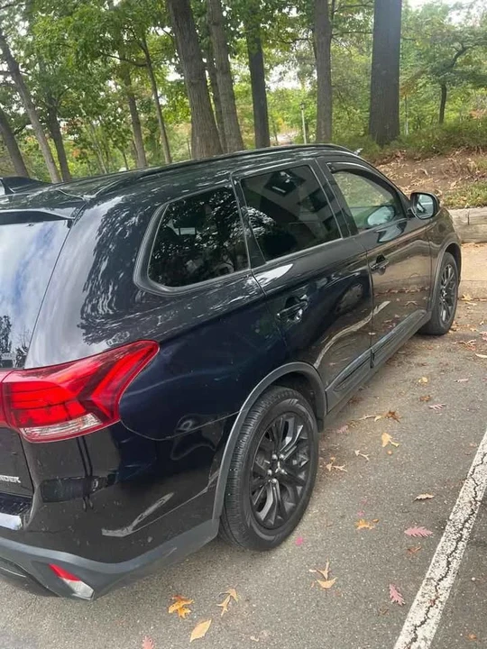 2019 Mitsubishi Outlander - Image 7 of 20