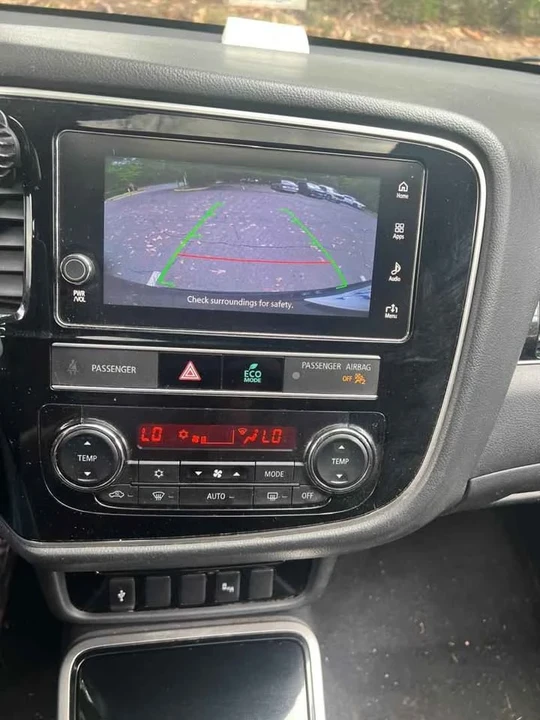 2019 Mitsubishi Outlander - Image 14 of 20