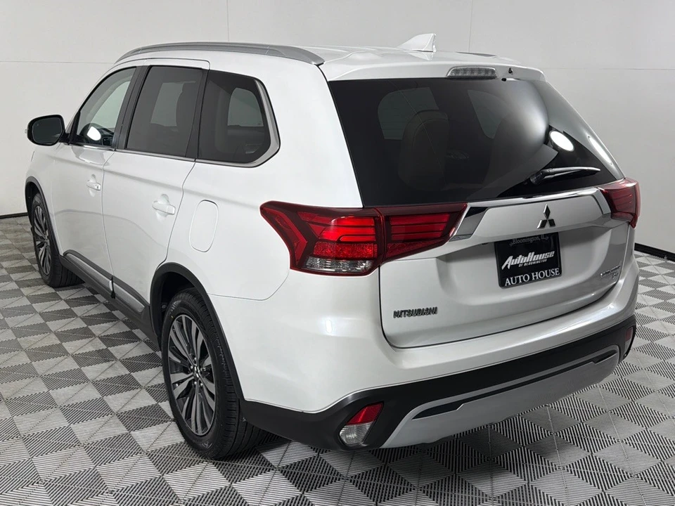 2019 Mitsubishi Outlander - Image 7 of 21