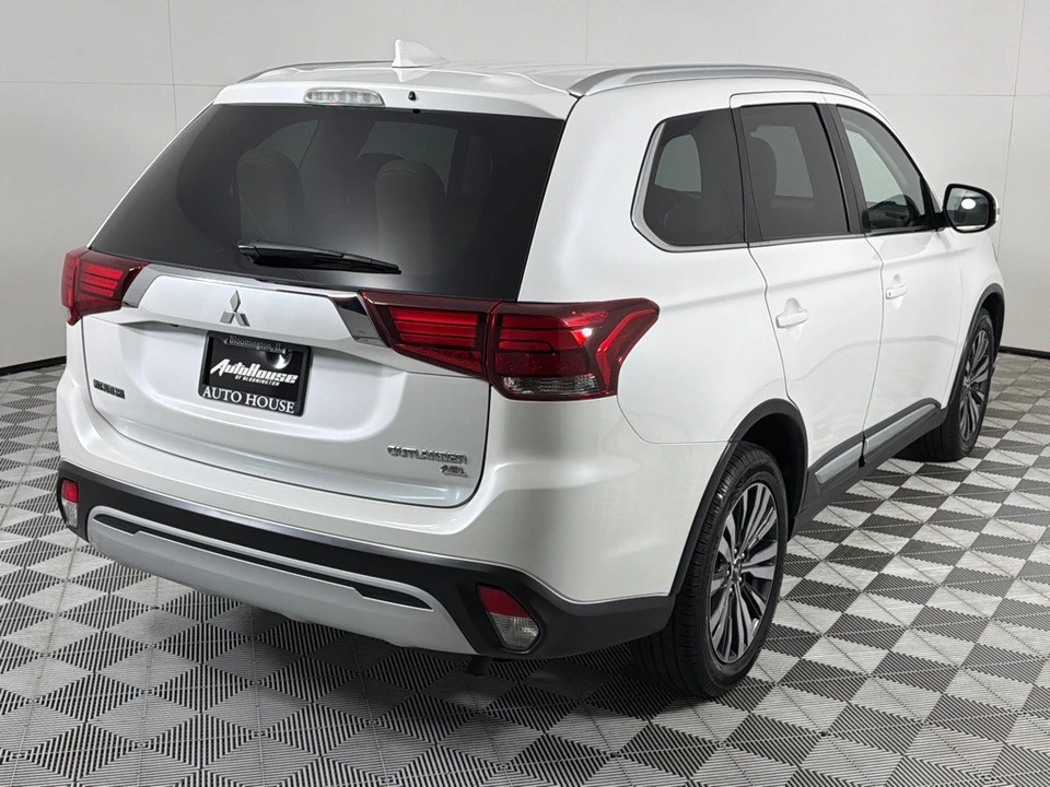2019 Mitsubishi Outlander - Image 5 of 21