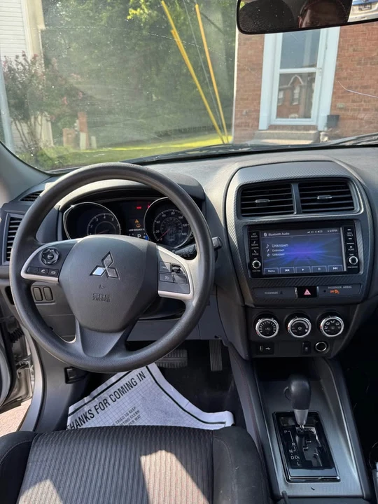 2019 Mitsubishi Outlander - Image 6 of 9