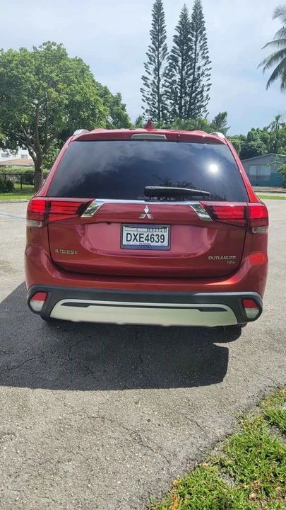 2019 Mitsubishi Outlander - Image 7 of 12