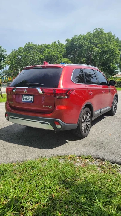 2019 Mitsubishi Outlander - Image 6 of 12