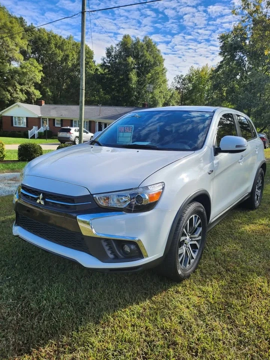 2019 Mitsubishi Outlander - Image 4 of 6