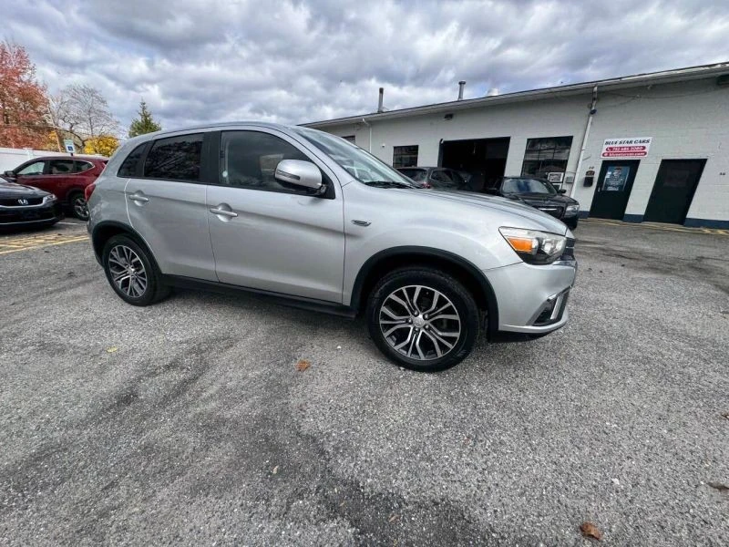 2019 Mitsubishi Outlander - Image 6 of 12