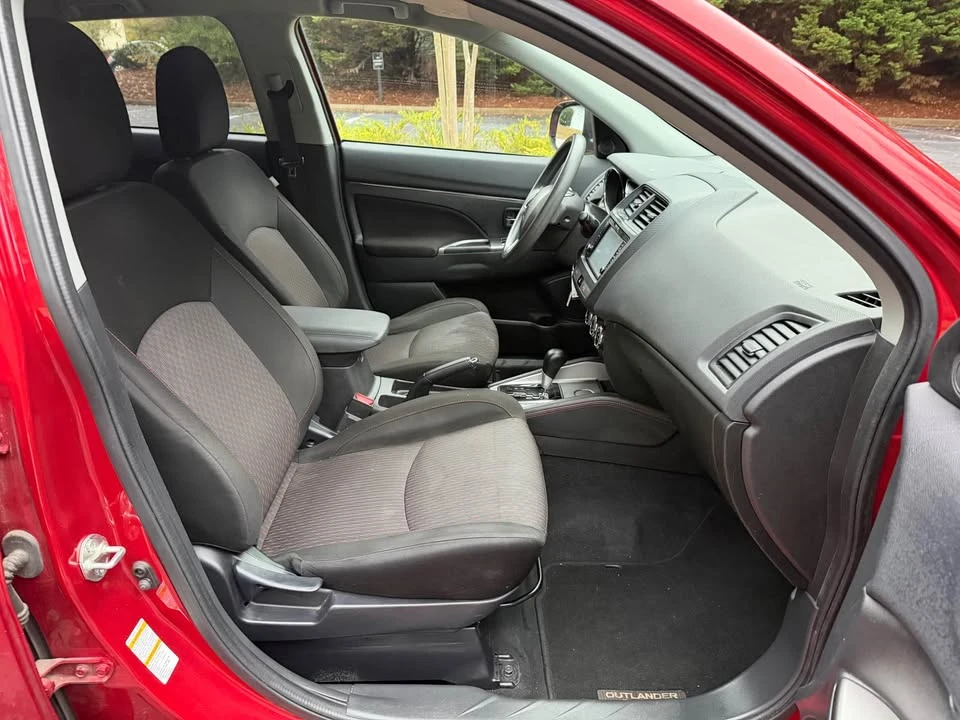 2019 Mitsubishi Outlander Sport - Image 14 of 16
