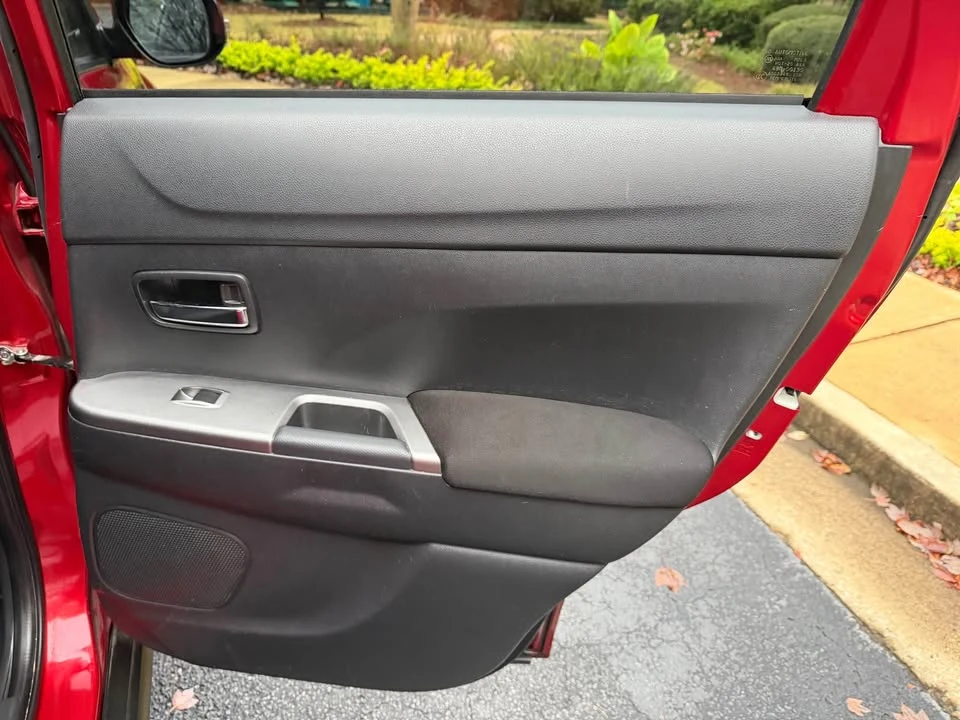 2019 Mitsubishi Outlander Sport - Image 11 of 16