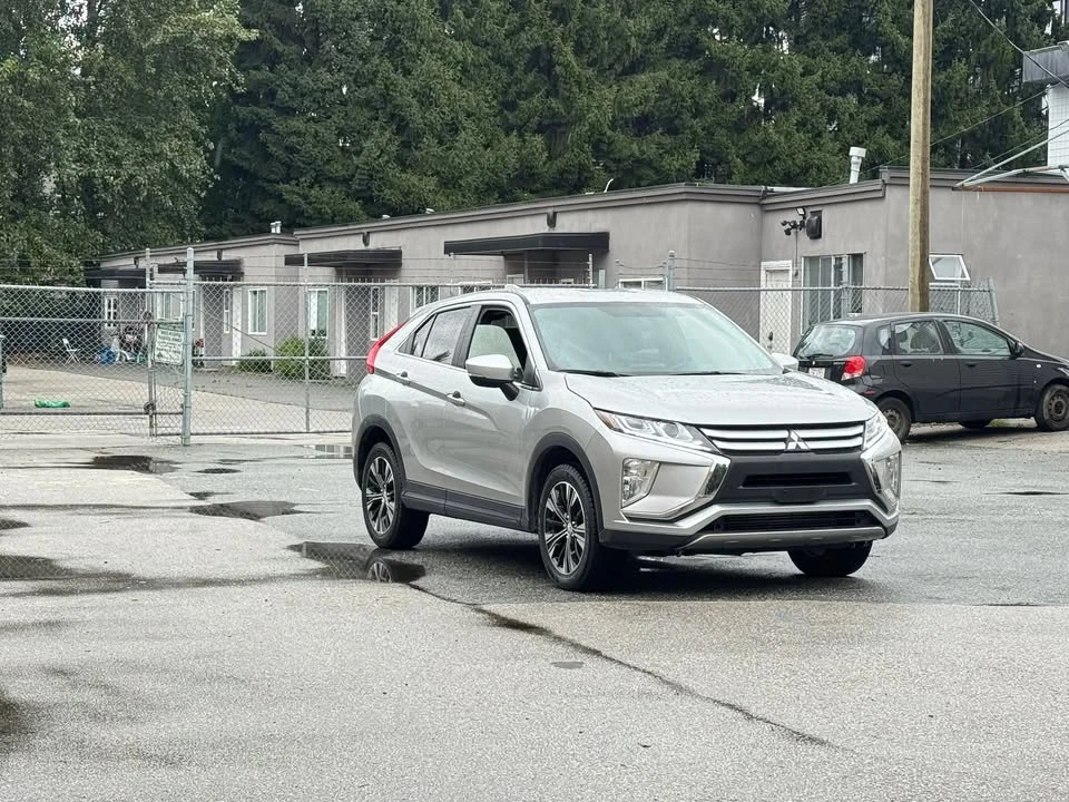 2019 Mitsubishi Eclipse Cross - Image 3 of 14