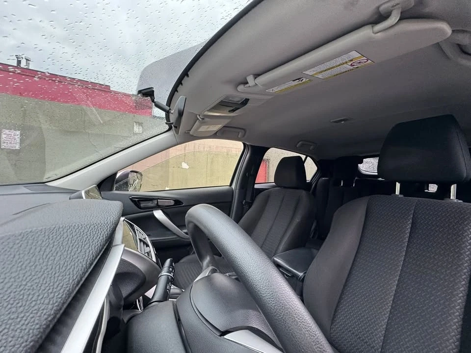 2019 Mitsubishi Eclipse - Image 15 of 15