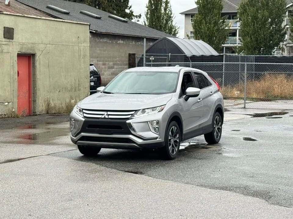 2019 Mitsubishi Eclipse - Image 5 of 15