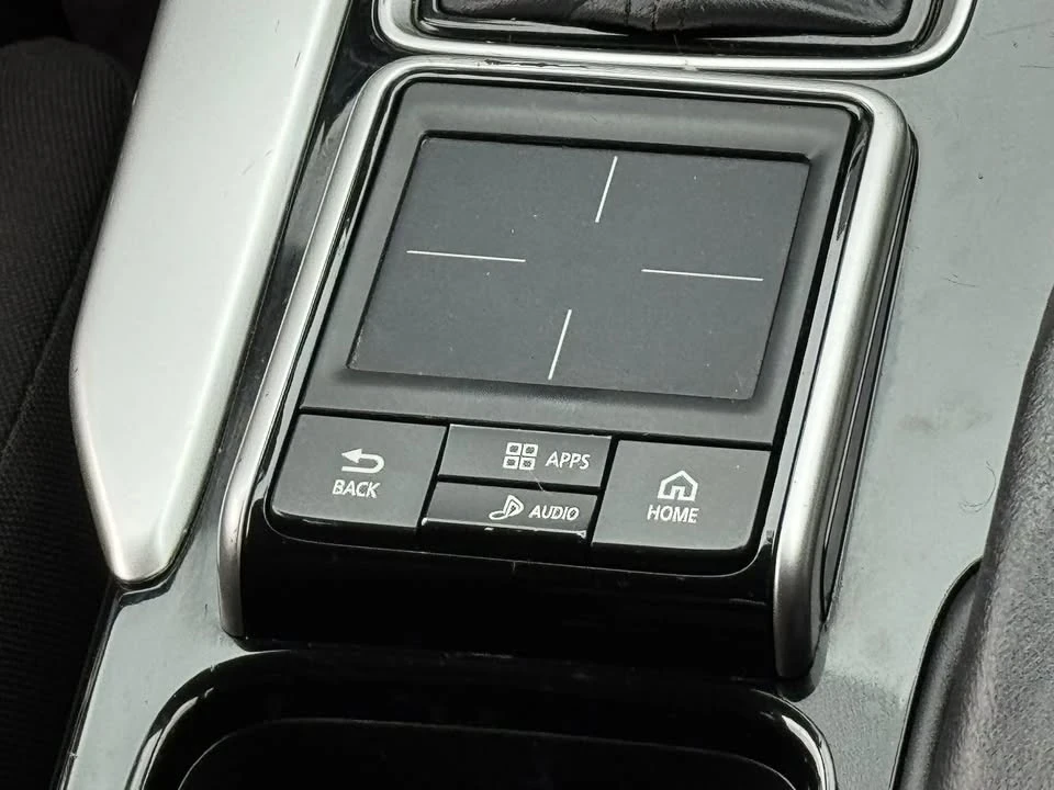 2019 Mitsubishi Eclipse - Image 10 of 14