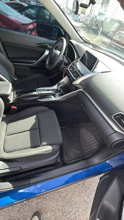 2019 Mitsubishi Eclipse - Image 3 of 6