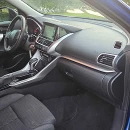 2019 Mitsubishi Eclipse - Image 9 of 10