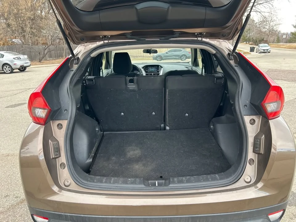 2019 Mitsubishi Eclipse - Image 5 of 20
