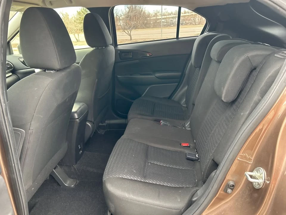 2019 Mitsubishi Eclipse - Image 15 of 20