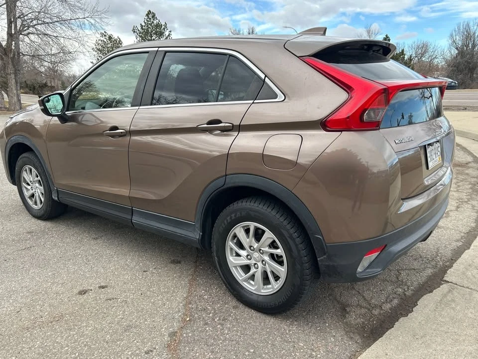 2019 Mitsubishi Eclipse - Image 4 of 20
