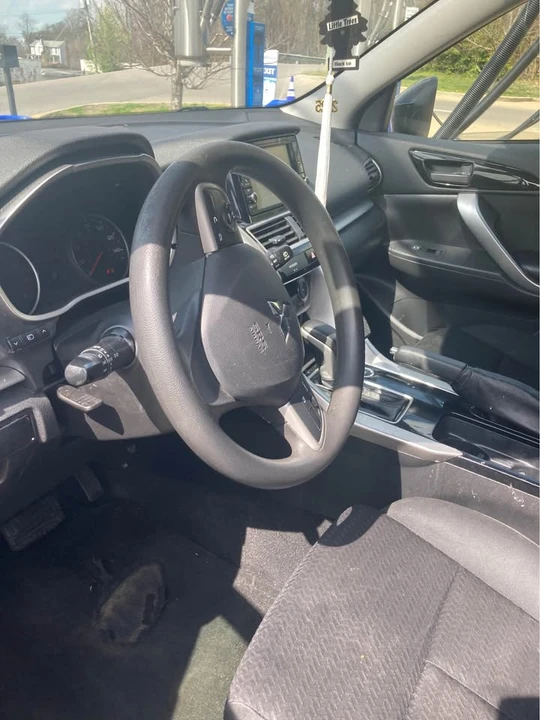 2019 Mitsubishi Eclipse Cross - Image 5 of 8