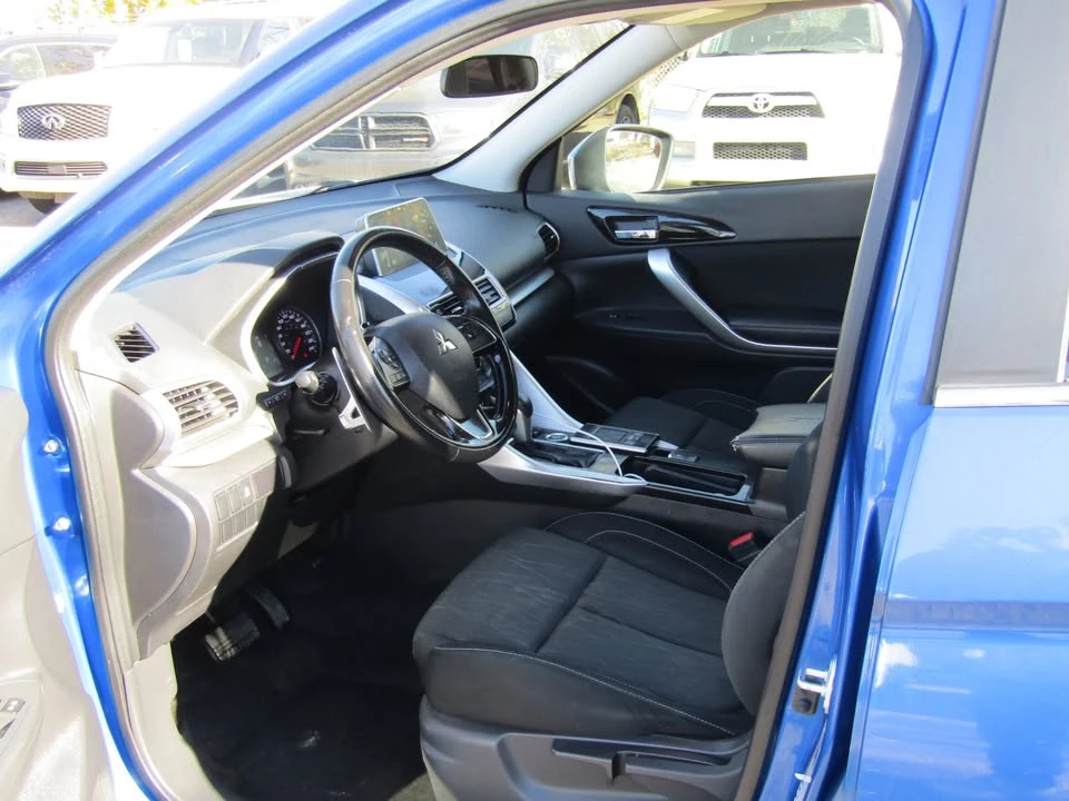 2019 Mitsubishi Eclipse Cross - Image 11 of 20