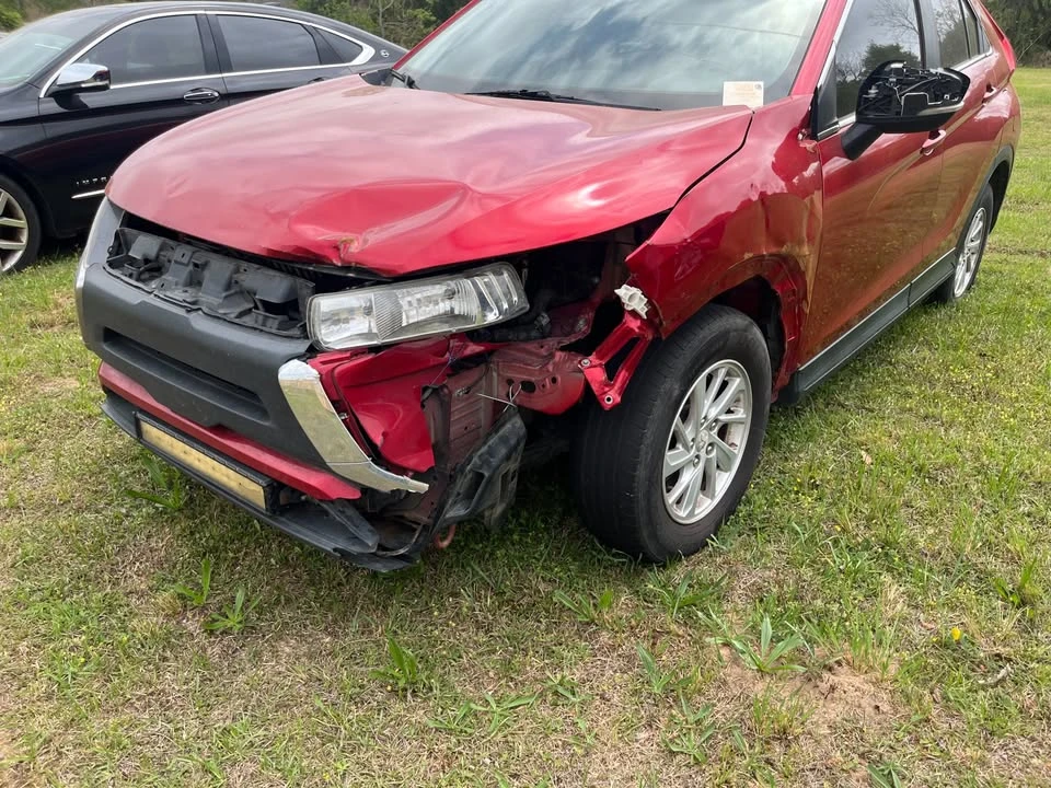 2019 Mitsubishi Eclipse - Image 3 of 4