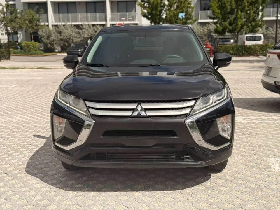 2019 Mitsubishi Eclipse - Image 2 of 18