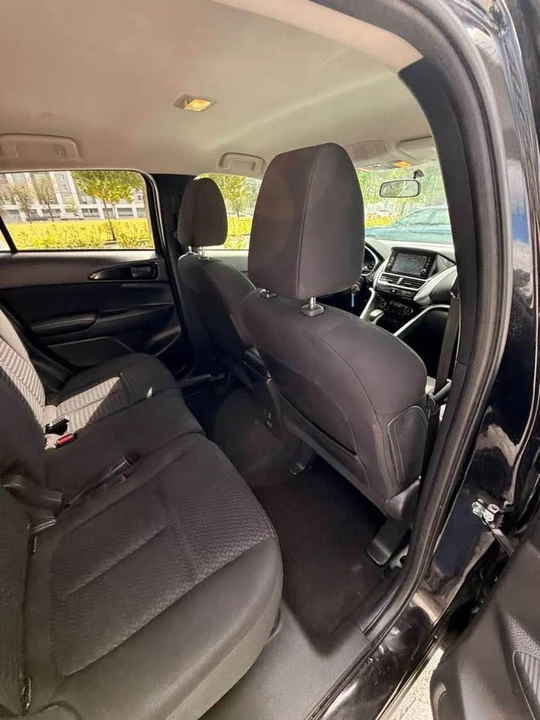 2019 Mitsubishi Eclipse - Image 14 of 18