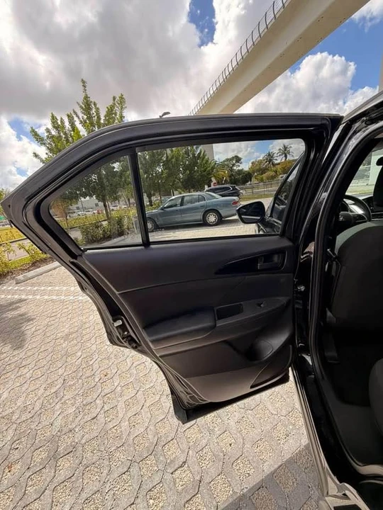 2019 Mitsubishi Eclipse - Image 18 of 19