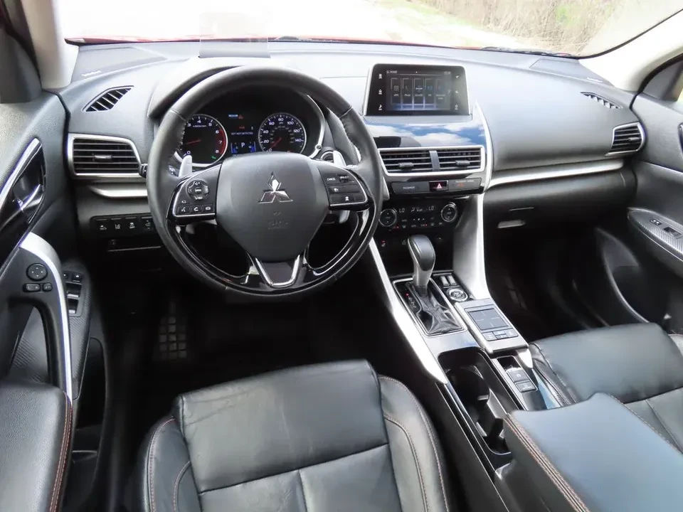 2019 Mitsubishi Eclipse Cross - Image 9 of 10