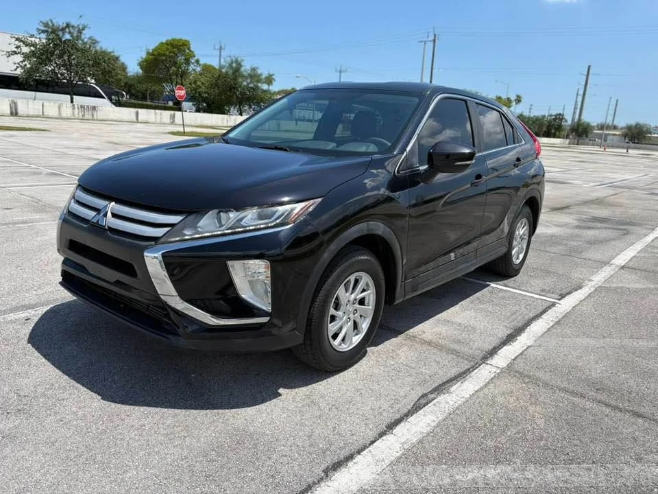 2019 Mitsubishi Eclipse - Image 2 of 18