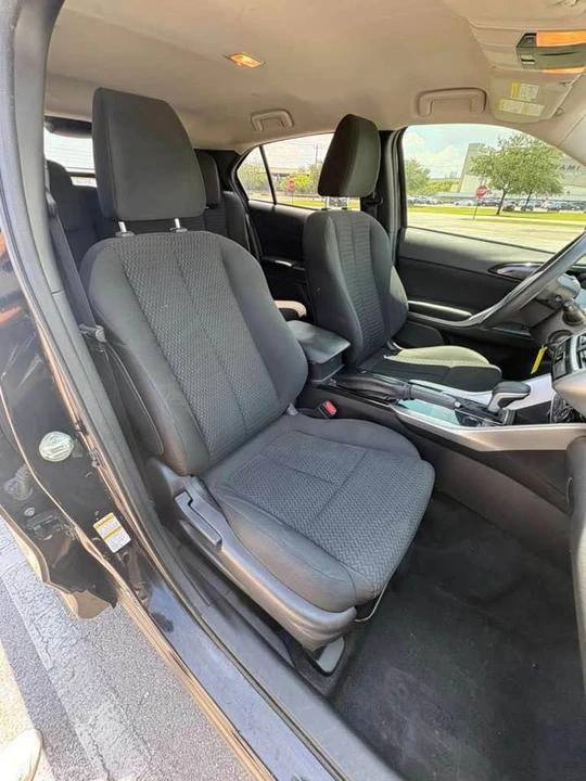 2019 Mitsubishi Eclipse - Image 12 of 18