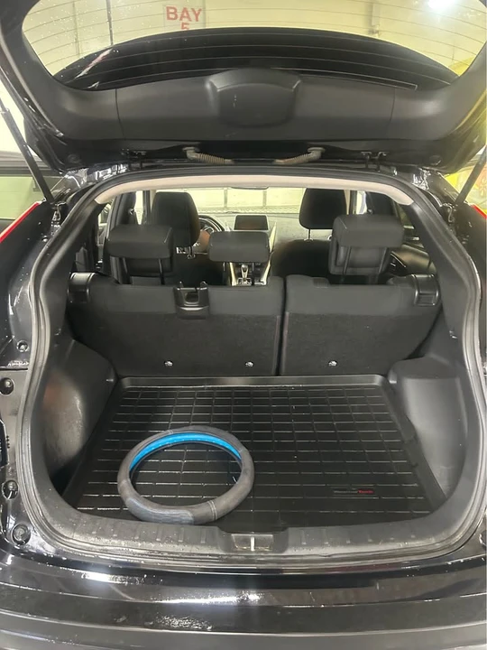 2019 Mitsubishi Eclipse - Image 13 of 16
