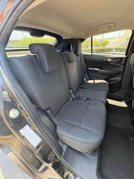 2019 Mitsubishi Eclipse - Image 11 of 18