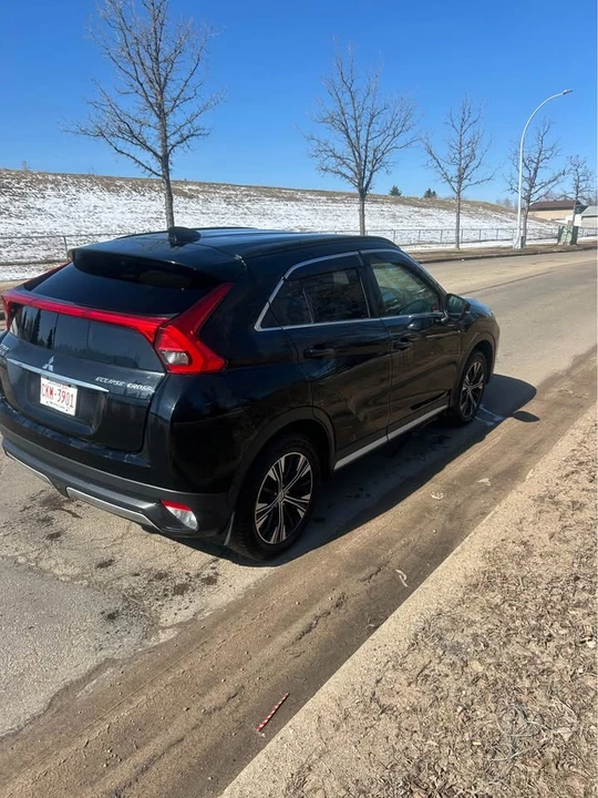 2019 Mitsubishi Eclipse - Image 5 of 16