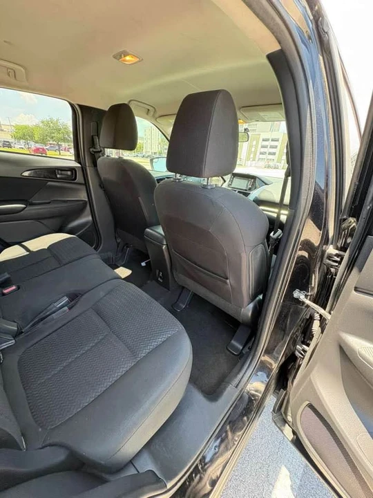 2019 Mitsubishi Eclipse - Image 15 of 18