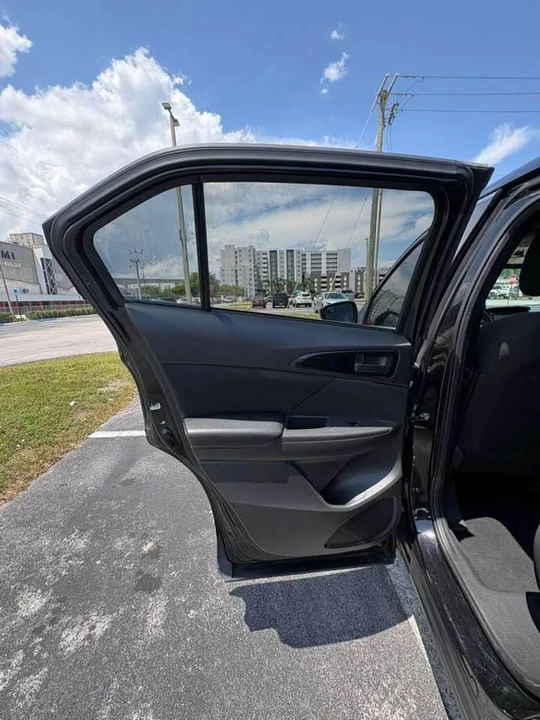 2019 Mitsubishi Eclipse - Image 17 of 18