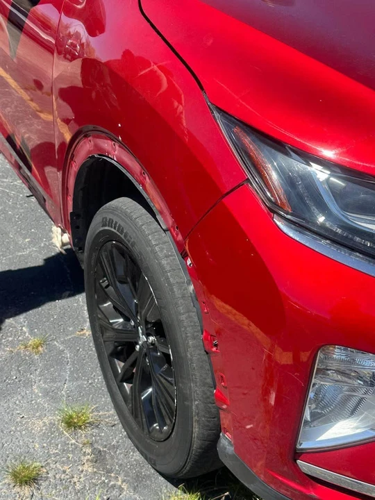 2019 Mitsubishi Eclipse - Image 3 of 16