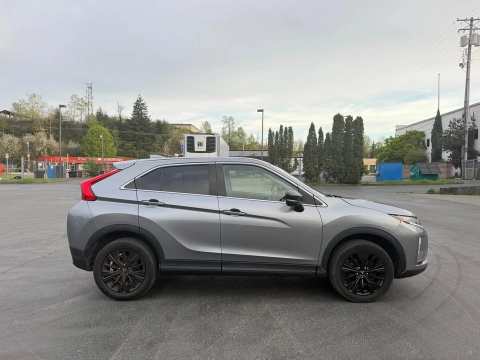 2019 Mitsubishi Eclipse Cross - Image 8 of 13
