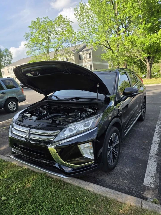 2019 Mitsubishi Eclipse - Image 10 of 13