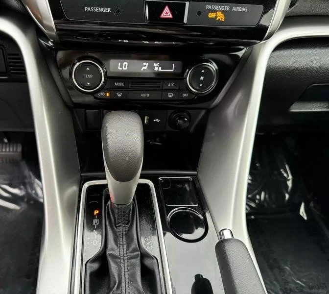 2019 Mitsubishi Eclipse Cross - Image 12 of 14