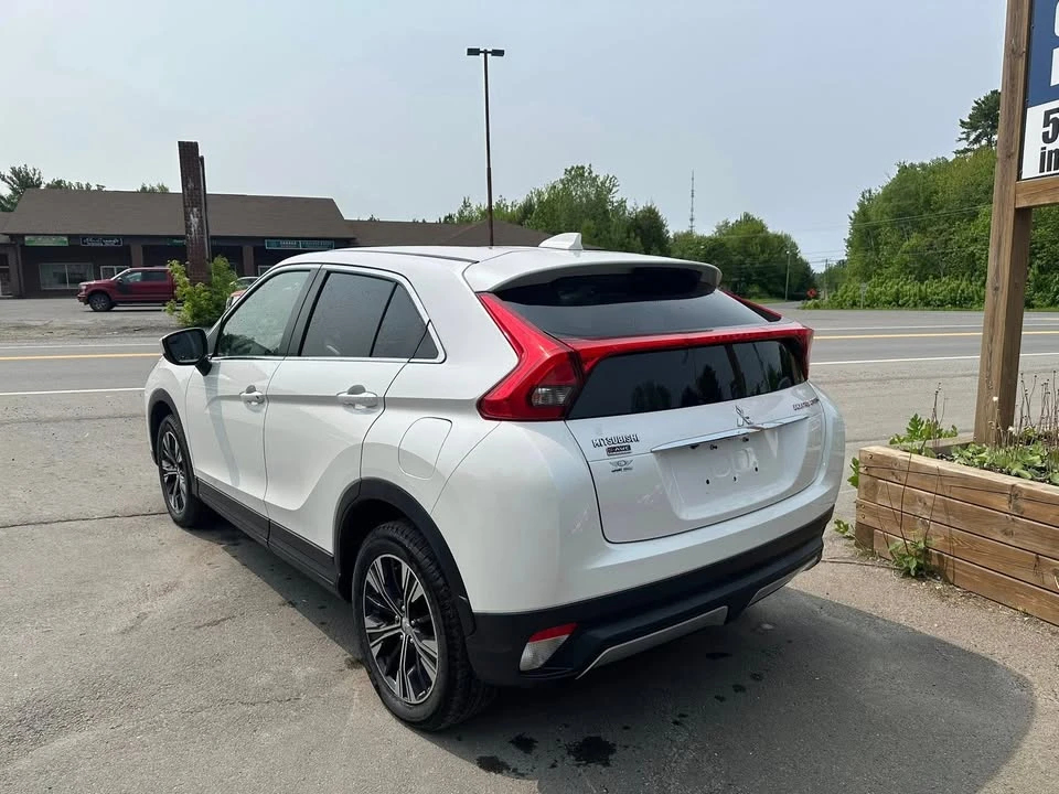 2019 Mitsubishi Eclipse Cross - Image 4 of 13