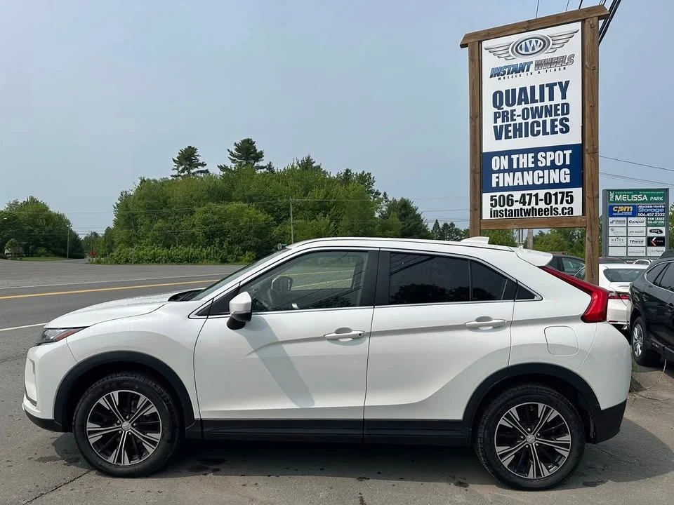 2019 Mitsubishi Eclipse Cross - Image 3 of 13